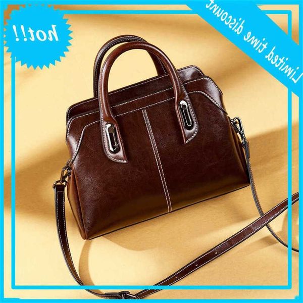 

2020 new style one shoulder slant cross handbag leather women's bag