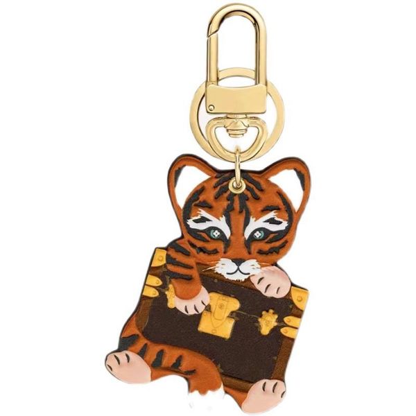 

keychain luxury designer brand key chain men car keyring women buckle keychains genuine leather tiger bags pendant exquisite gift with box d, Silver