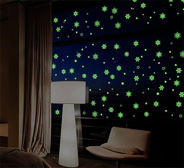 

christmas luminous stickers snowflake fluorescent xmas wall sticker merry christmas children's bedroom decoration dhl wholesale