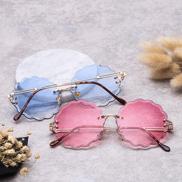 

oloey multi-color plum-shaped metal frameless sunglasses elegant ladies sunglasses ocean slices fashion beach, White;black
