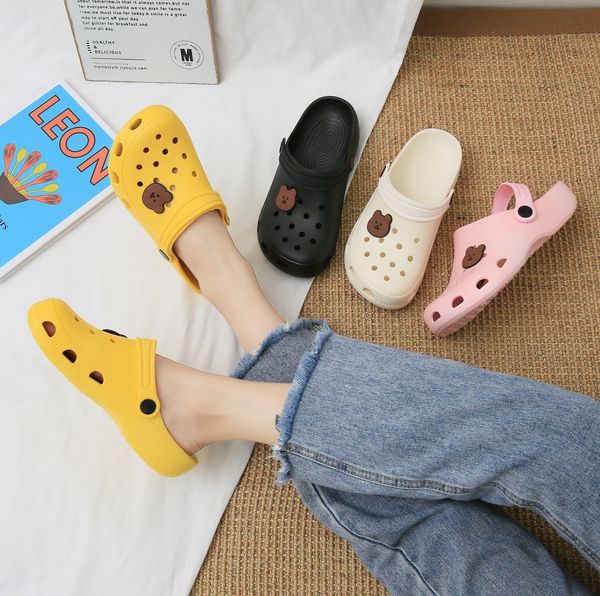 

one shoe with two holes for women's summer 2020 korean beach slippers, Black