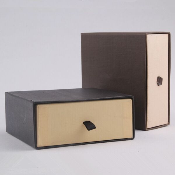 

packing very good quanlity 12.5x13.5x boxes 5.5cm the belt grade gift box for your product, Silver