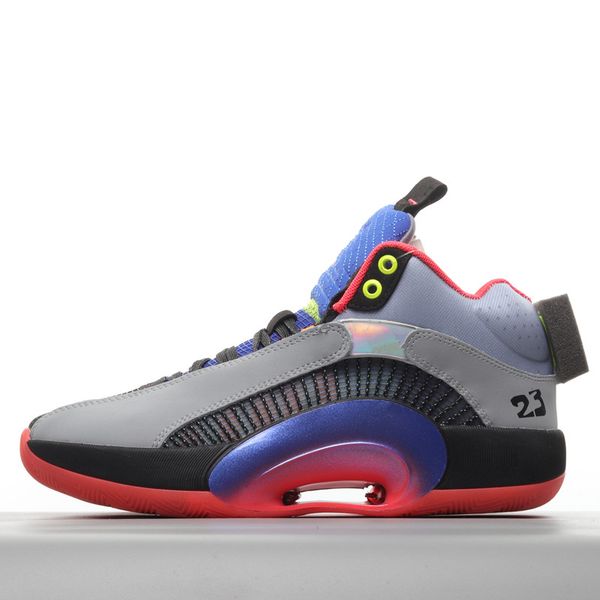 

2020 global selling low-basketball shoes have leather and suede materials joined together to create shock absorption