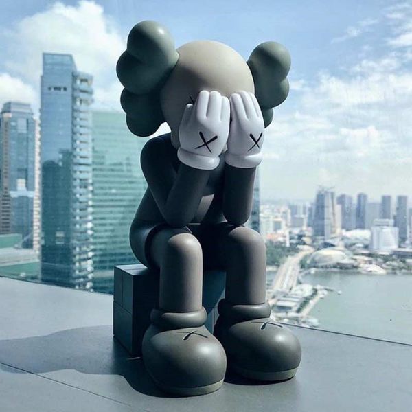 

28cm kaws passing through pvc garage kit doll collectible models toy kaws interior tabledecoration 4 colors