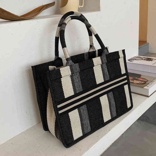 

2022 factory outlet fashion tote lattice shopping large capacity canvas women's one shoulder handbag bjlm