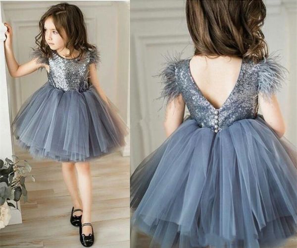 Cinza Tulle Curto Buffy Wedding Flor Meninas Vestidos com Penas Jóias Lantejoulas Gravuras Princess Vestido de Princesa