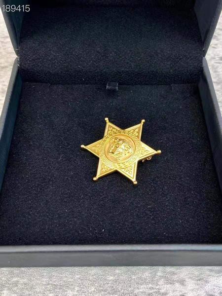 

fashion new star brooch high-grade elegant brooch, Gray