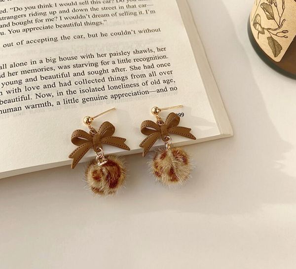 

2020 the new korean style winter fur warm leopard fur hair bulb bow sweet wild studs 456, Golden;silver