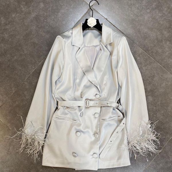 

2021 lapel stitching ostrich hair bright silk long-sleeved belt waist satin jacket 0921, White;black