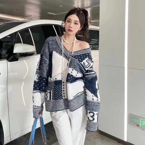 

high version spot net red same style wearing light luxury small fragrance temperament v-neck soft waxy dew shoulder width loose and thin swe, White;black