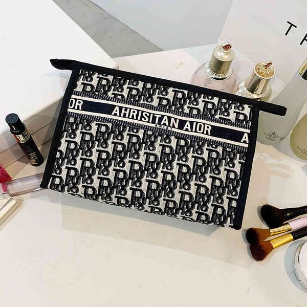 

2022 factory wholesale net red canvas embroidered make-up travel wash fashion one shoulder cross square box women's bag