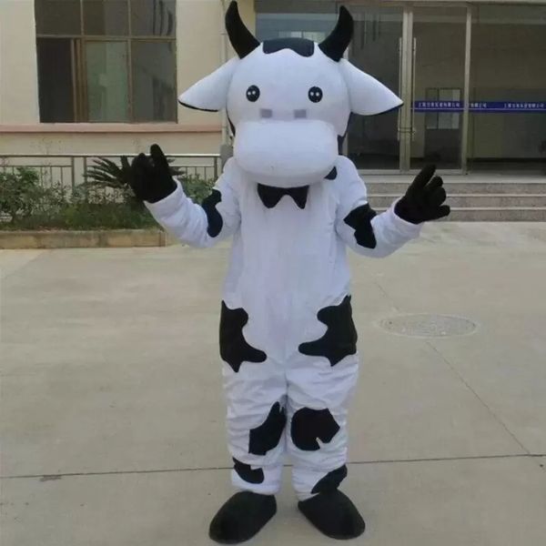 Performance Cow BlackWhite Mascot Traje Halloween Christmas Christmas Festa Partido Vegetal Cartoon Personagem Outfit Terno Adulto Mulheres Vestido Carnaval Unisex Adultos