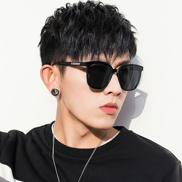 

the same type of sunglasses for internet celebrities