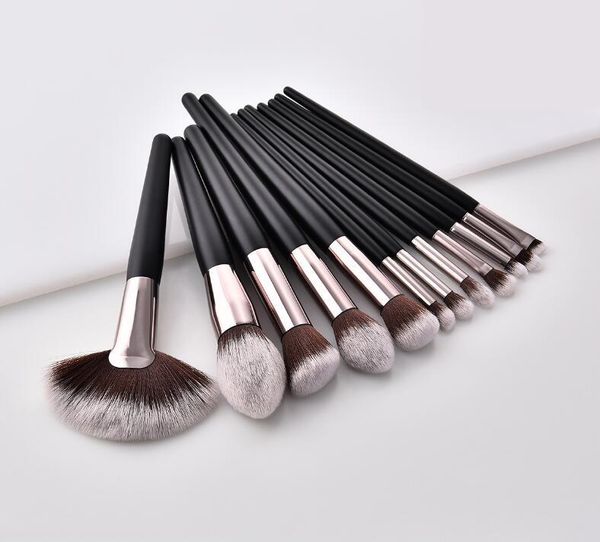 

12pcs big fan makeup brushes set wooden handle with aluminum tube and nylon wool