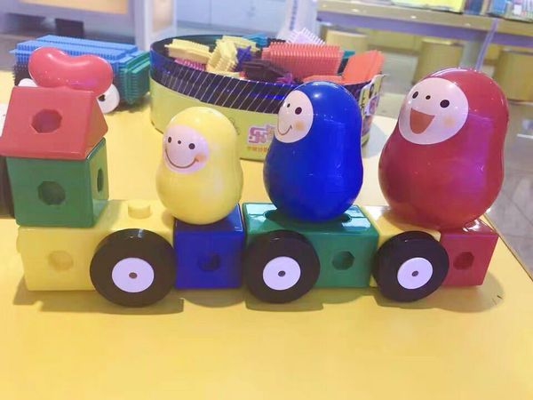 

unopened 21 month old toy of qiaohu color baby building block