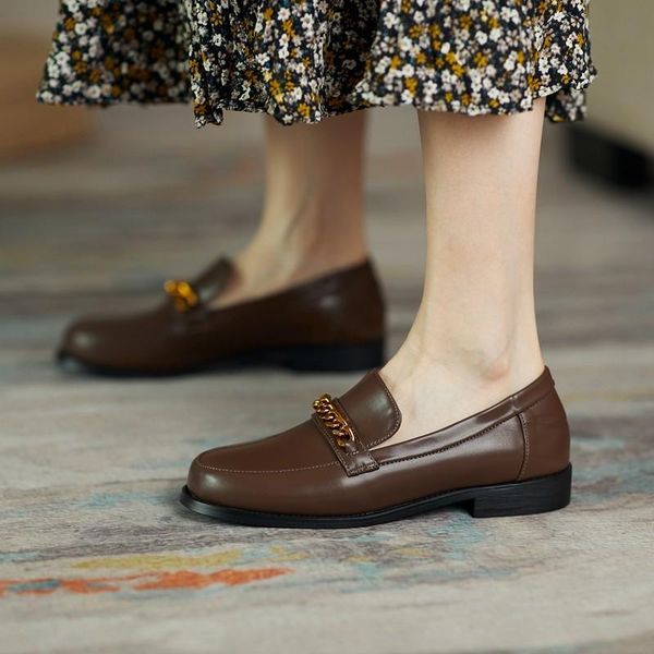 

casual flat shoes women new 2021 spring comfortable pu leather round toe chunky heels flats loafers with gold chain big size 42, Black