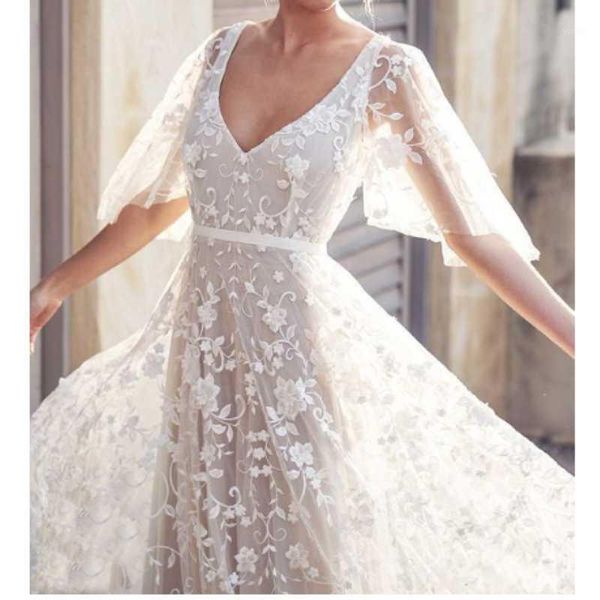 

new dress in europe and america in 2020 sellers lace backless v-neck dress 2020321, White;black