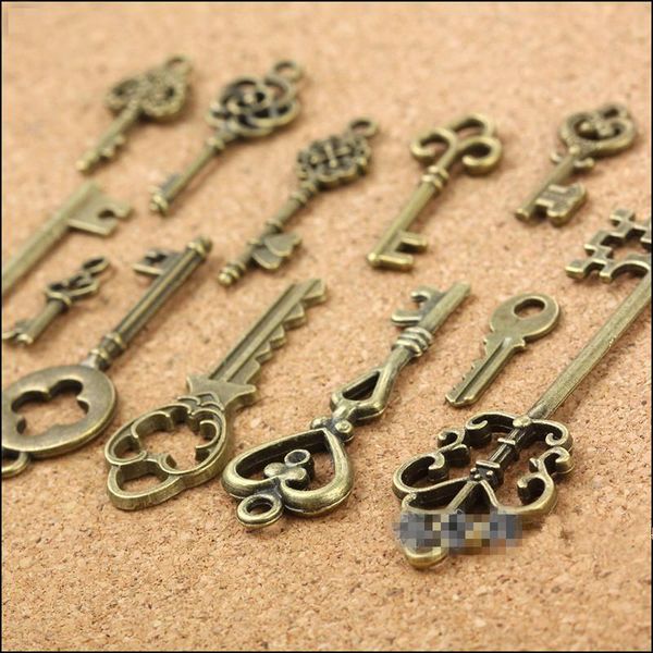 

new 13 assorted vintage old look bronze pendants vintage key collectibles good gift new 13 wmtcsx