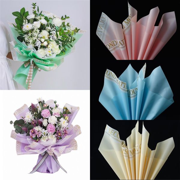 20 teile/los Blumenstrauß Geschenkpapier Koreanischen Stil Farbe Wasserdichte Alphabet Felge Blumen Geschenkpapier 58*58 cm