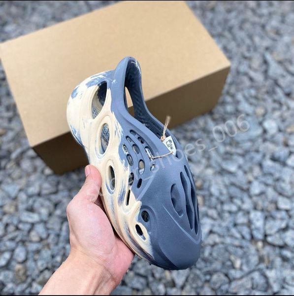 

2022 slides men women sandals slippers core bone earth brown pure desert sand foam runner triple white black outdoor