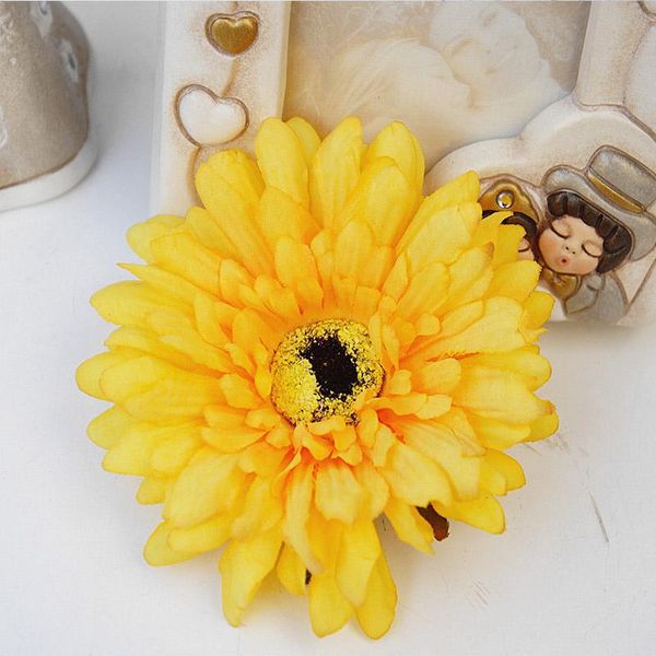 

100pcs 9cm artificial flowers for home wedding hat decoration accessories flowers silk retro gerbera new year christmas jllhxa