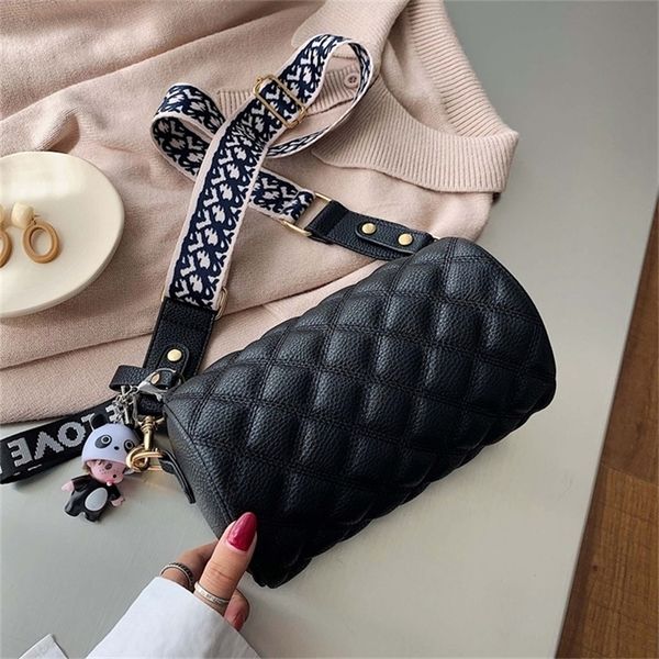 

sale 90% off pendant small women's new autumn and winter versatile broadband messenger lingge fashion cylinder bag wholesale store