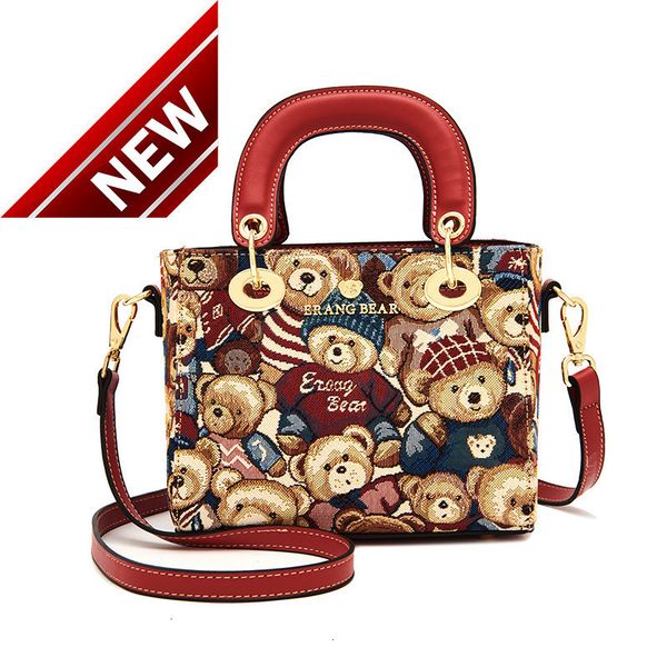 

2022 summer new bear attached to diana leisure fashion lovely one shoulder diagonal small square women's handbag