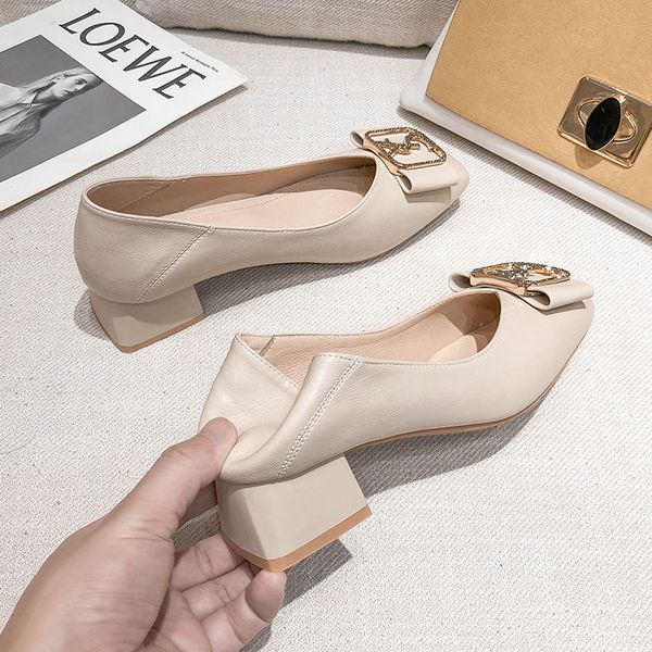 

high-square heels head with thick metal buckles strass all casual shallow mouth matches only three-inch shoes. juem, Black