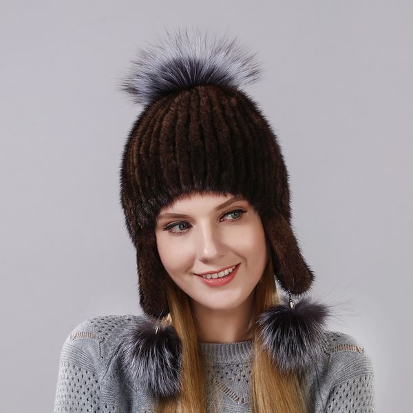 

winter woman in new hat skin de vison grosso to protect the ears fox and artisanal ski-skin mart cap from preparation of hot, Blue;gray