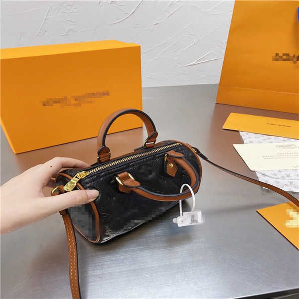 

handbags hobo for women shoulder bag ladychest pack lady composite tote chains canvas handbag presbyopic purse messenger bags wholesale amyl