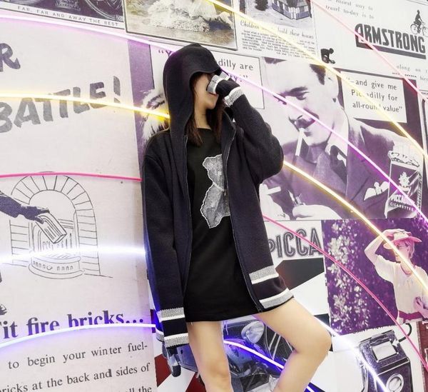 

summer fashion long-sleeved knitted sweater stretch big close-fitting cotton with long sleeves, White