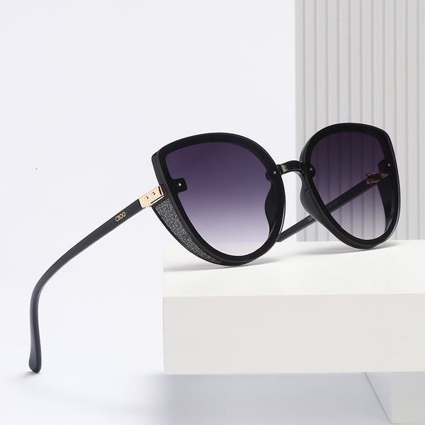 

2021 new arrivals in fashionable sunglasses luxury designer cat eye frame vintage retro womenuv400 32108 glasses shry, White;black