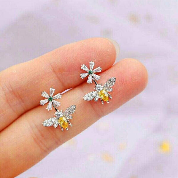 

crystal female bee yellow small earring charm gold silver color stud earrings cute white flower wedding earrings for women1, Golden;silver