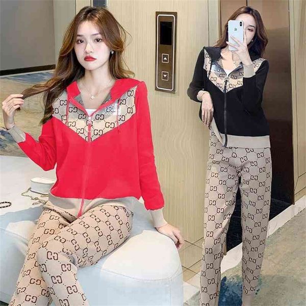 

autumn and winter new european station trend bow double jacquard letter design age reducing girl suit, White