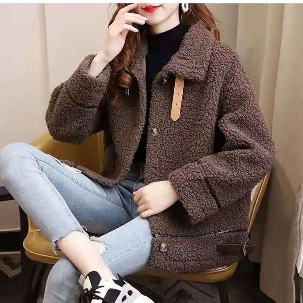 

2021 new woman thick winter lamb leather jacket streetwear turndown unique collar breasted overcoat nnse, Black;brown