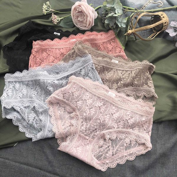 

new gorgeous hollow lace elastic women's underwear soft and comfortable triangle underwear women's underwear, Black;pink