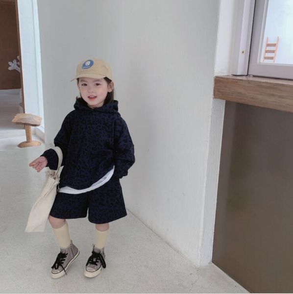 

2021 new girls boys 2 pcs set leopard hooded sweatshirt+shorts spring cotton fashion full sleeve kids suits 1-6 years qs102, White