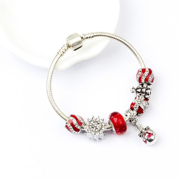

factory direct amazon diy beaded christmas bracelet pandor fashion snowflake christmas woman girl bracelets holiday gift factory wholesale, Golden;silver