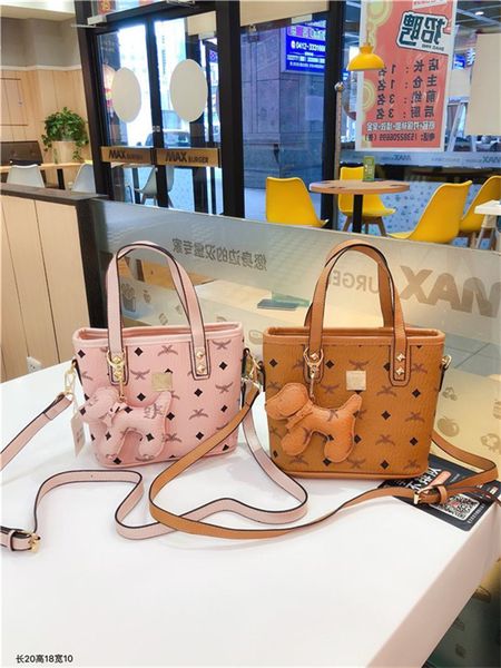 

новая мода весной и летом 2020 года, маленькая ck, французская текстура, мода в этом году, настоящая кожаная сумка с мессенджером, женская с