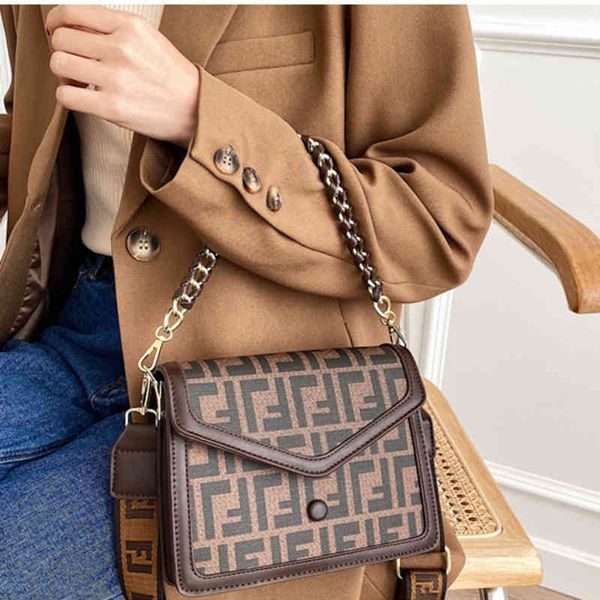 

discount womens spring classic purses new one shoulder small square broadband messenger sling bag handbags