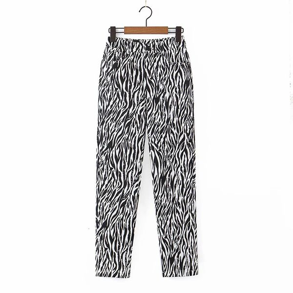 

2021 new women classic leopard zebra pattern jeans female fashion tight-fitting nine points trous, Black;white