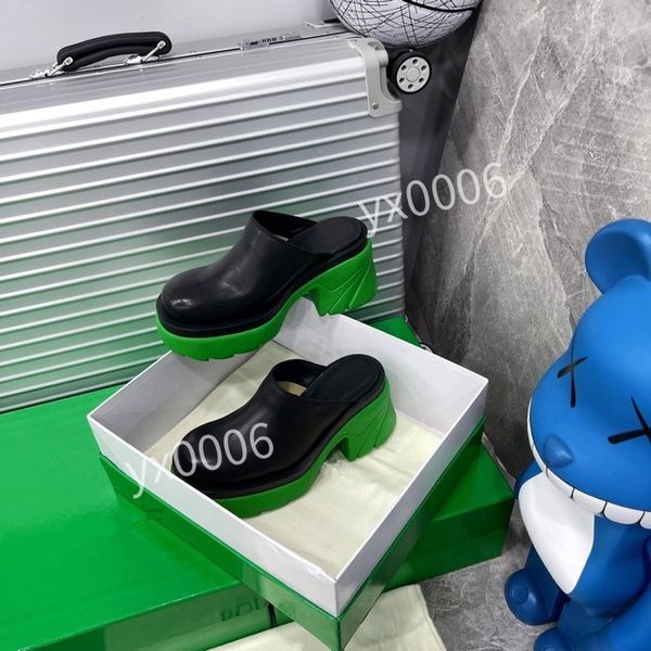 

2022 the latest women boots electronic embroidery matching color letters logo round head middle boot for cowboy booties yx211018, Black