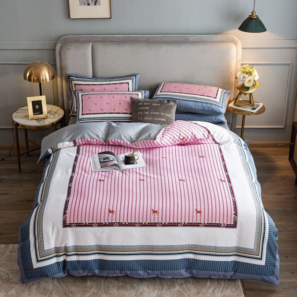 

2021 pink designer bedding sets gong cotton duvet cover horse print bed comforters cover set  size quilt cover bed sheet pillow cases