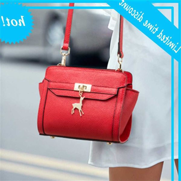 

2020 winter new women's fashion versatile one shoulder messenger korean version fawn simple wings personalized small bag