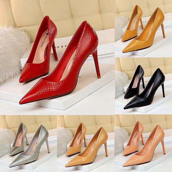

2021 european and american nightclub party shoes stiletto high-heeled snake print patent leather shallow pointy women's dress shoes, Black