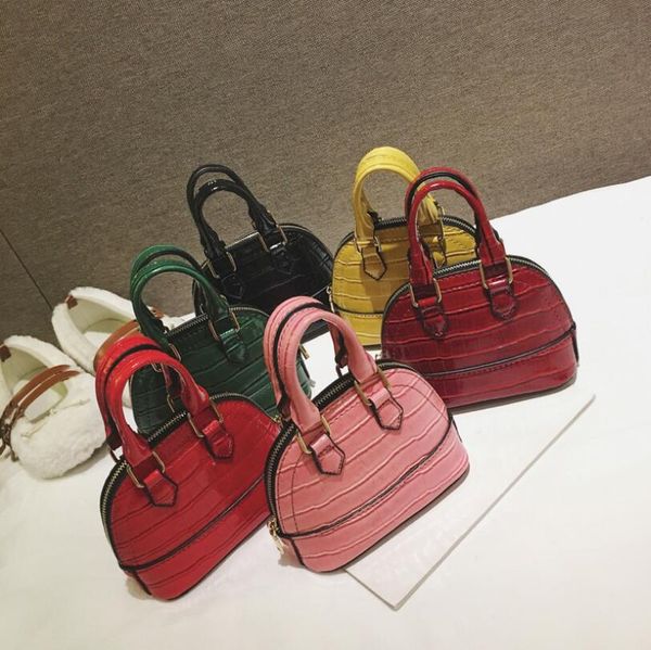 

new baby girls solid color messenger bag pu leather cartoon cute kids mini shell shoulder bag boutique coin purse chain handbag, White