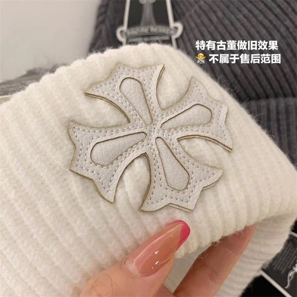 

luxury hat children's fashionable and simple wool with luoxin printing knitted hat, Black;white