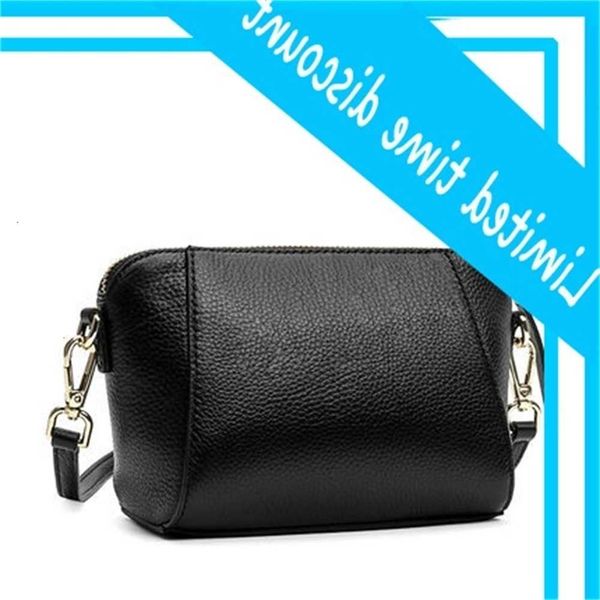 

2020 new women's single shoulder messenger head leather fashion shell bag