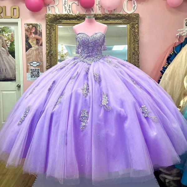 Luz roxo Quinceanera Vestidos Sweetheart Lantejoulas Appliques Princesa Ball Vestido para meninas doces 16 vestido de 15 anos de idade