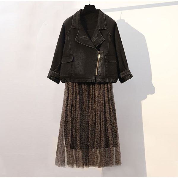 

plus size turn down collar zipper black bomber denim jacket 5xl women long raglan sleeve pockets short jeans coat chi crop 201004, Black;brown